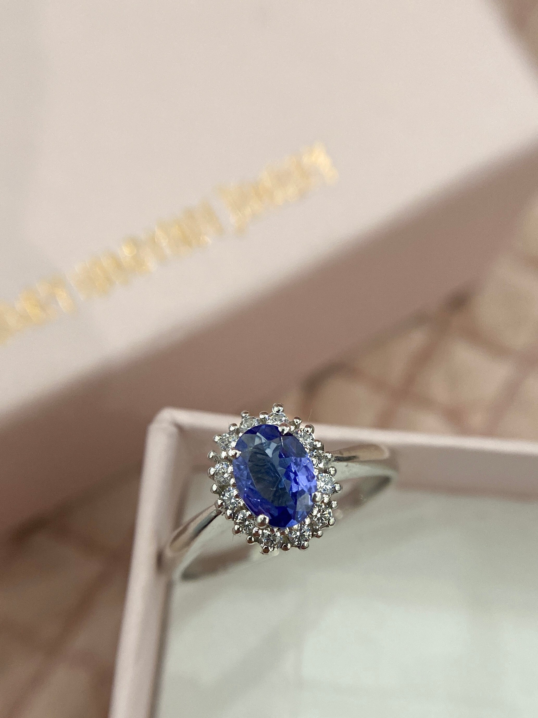 ANELLO KATE TANZANITE MISURA 15