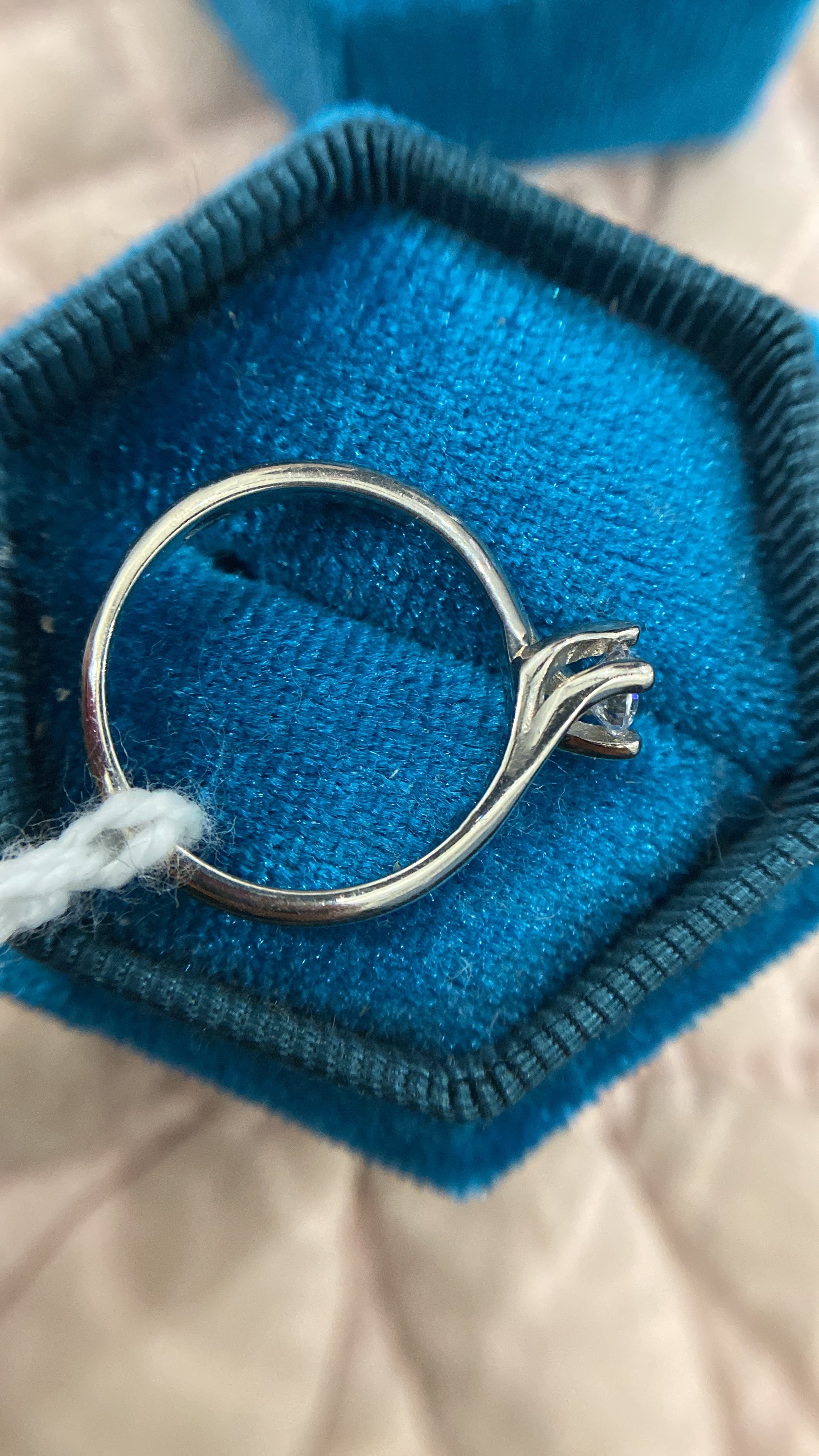 ANELLO SOLITARIO 4mm modello VALENTINO