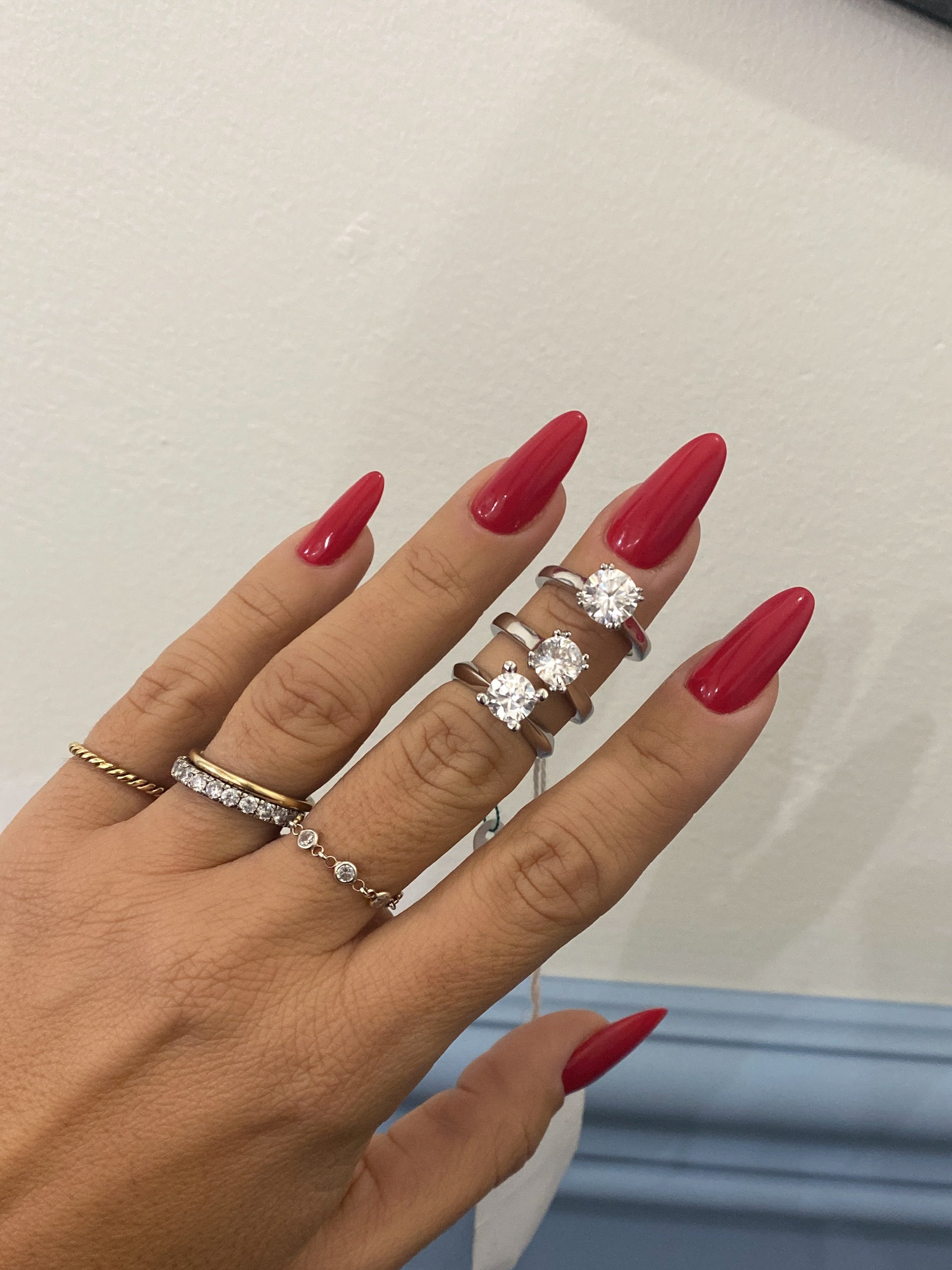 ANELLO SOLITARIO 7mm con MOISSANITE