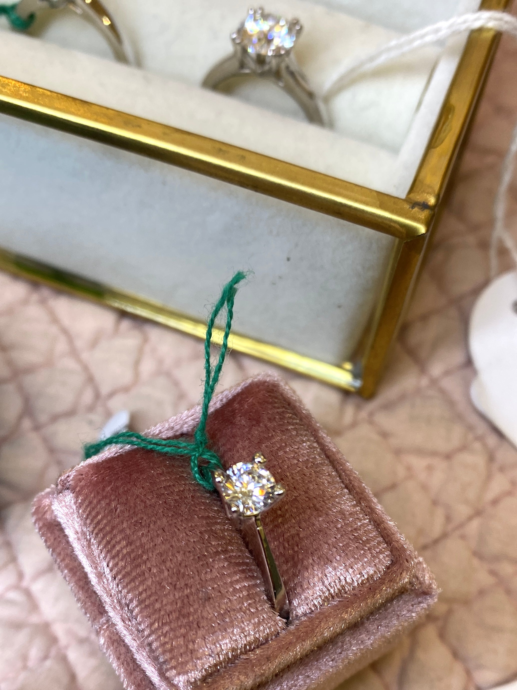 ANELLO SOLITARIO 5mm con MOISSANITE